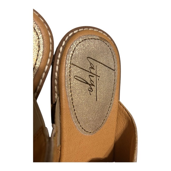 Latigo Gold Criss-Cross Sandals with Platform - Picture 3 of 7